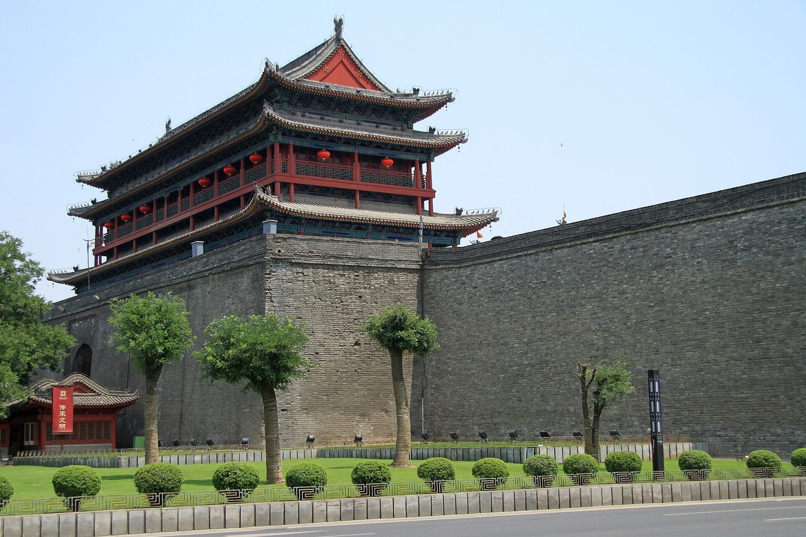 The Ming city wall and moat of Xi'an